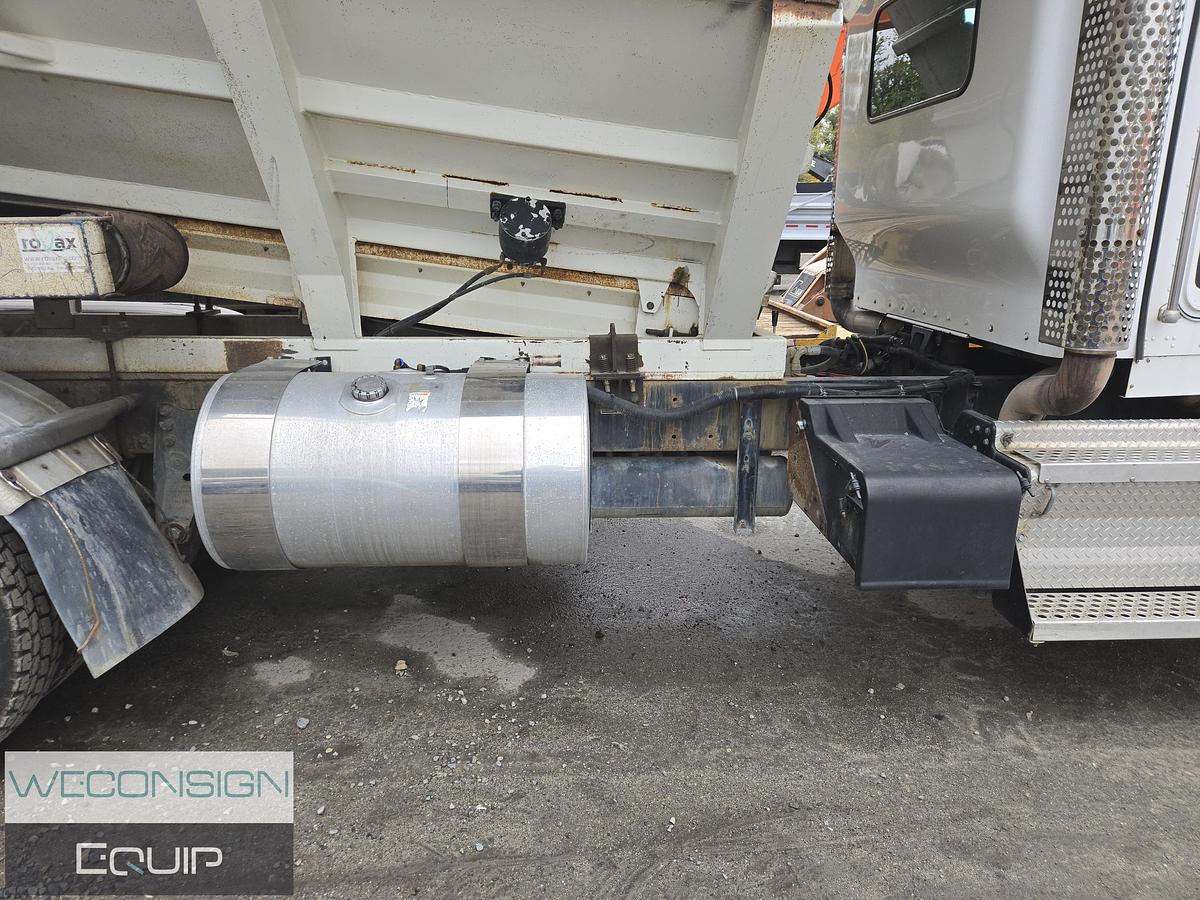 Used 2008 Kenworth T800 Tri Drive Stone Slinger