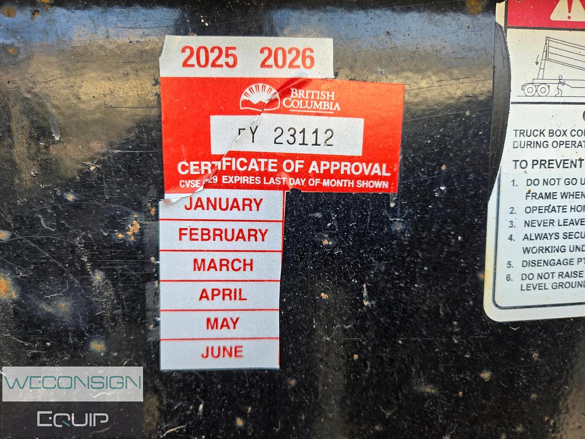 Used 2013 Midland 32'