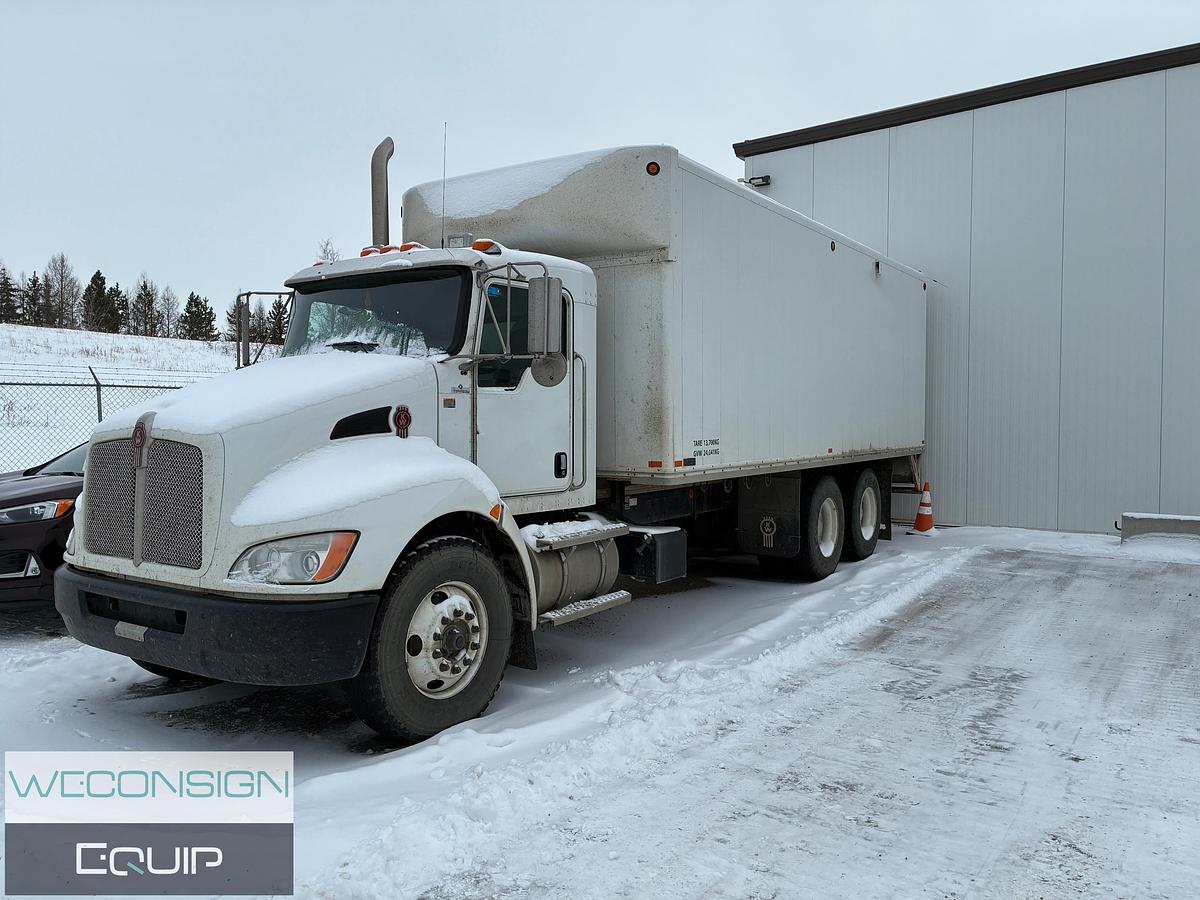 Used 2015 Kenworth T370 Van Truck