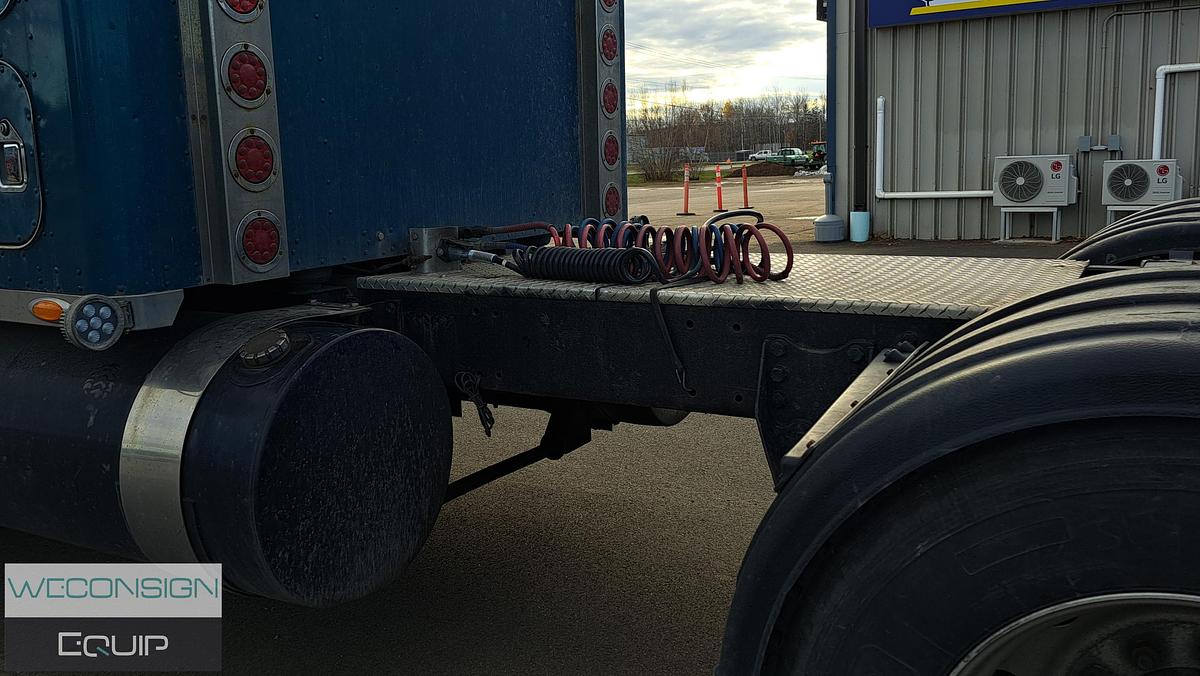 Used 2001 Kenworth W900B