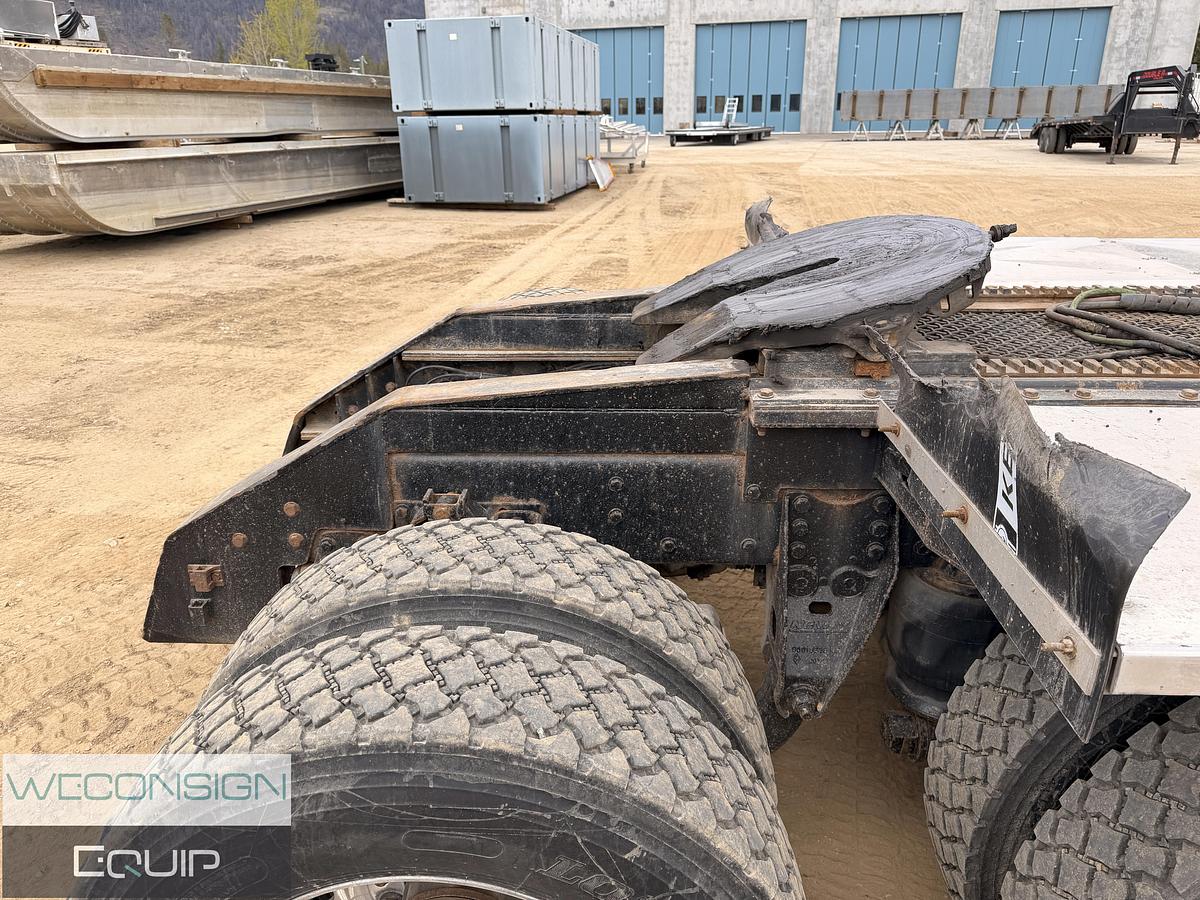 Used 2009 Kenworth T800 Winch Truck