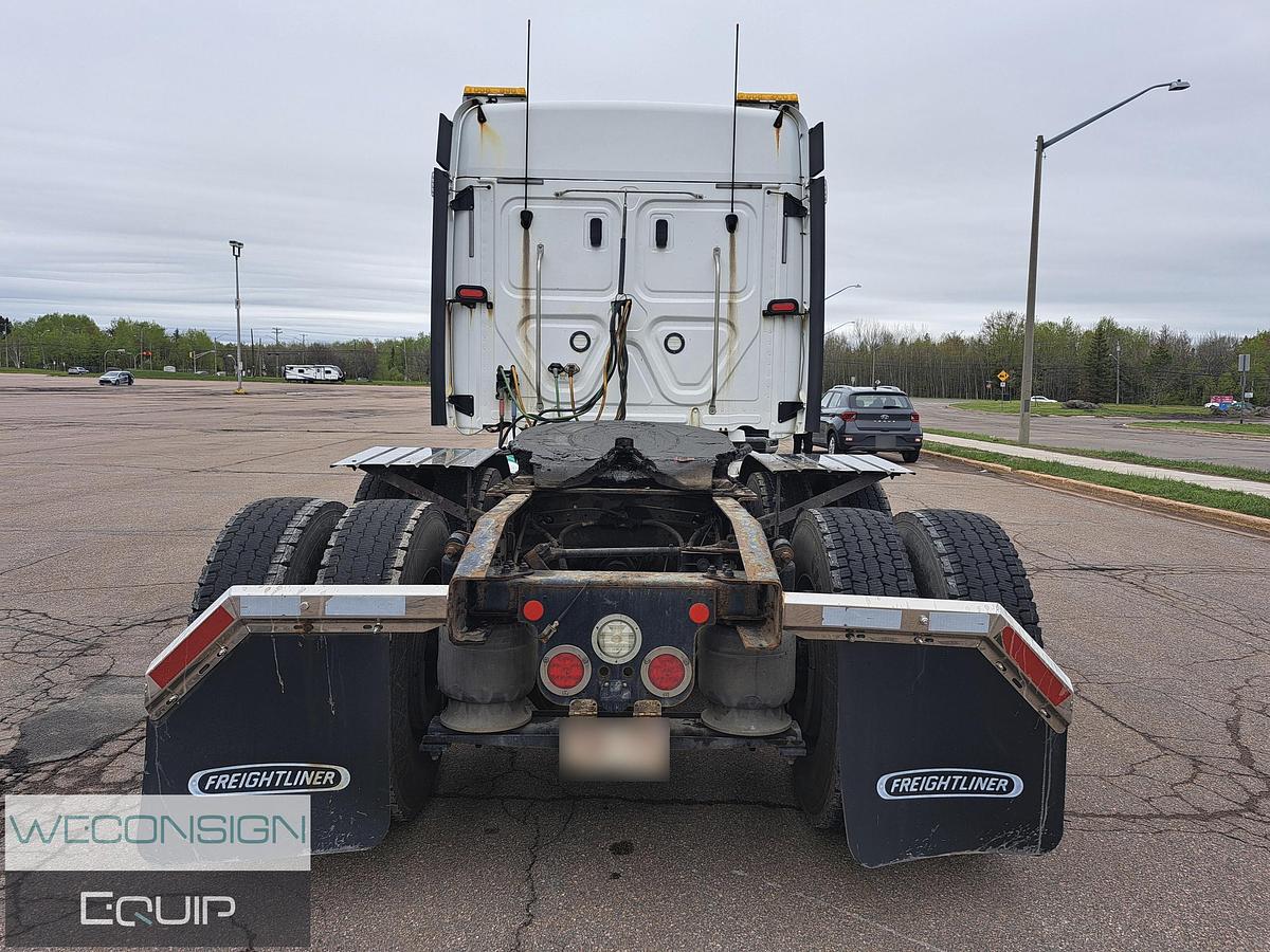 Used 2020 Freightliner Cascadia