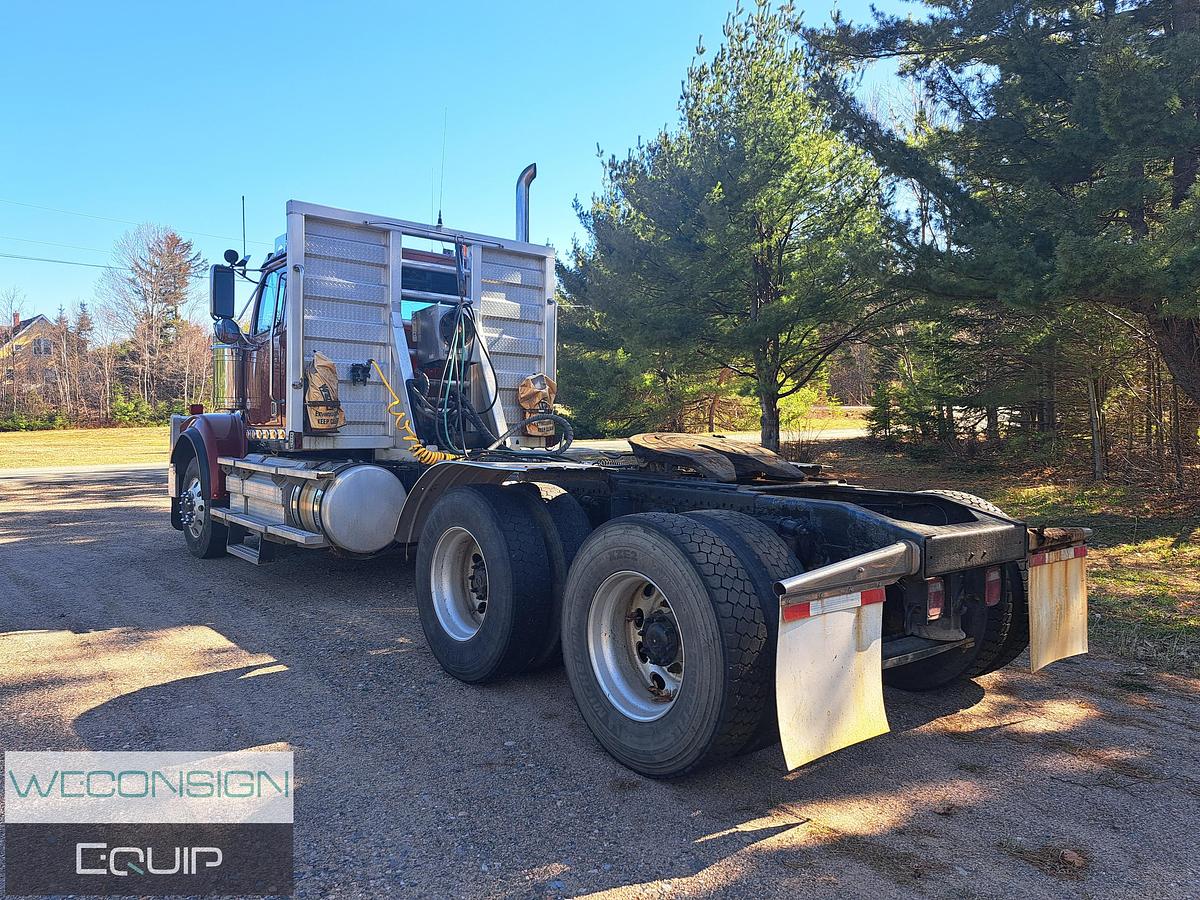 Used 2017 Western Star 4900SF