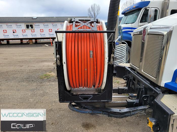 Used 2016 Kenworth T880 Hydro Excavator