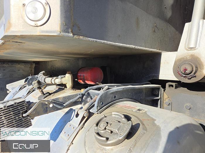 Used 2009 Peterbilt 367 TA Dump Truck