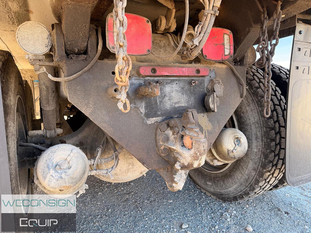 Used 1997 Freightliner USF-1E TA Dump Truck