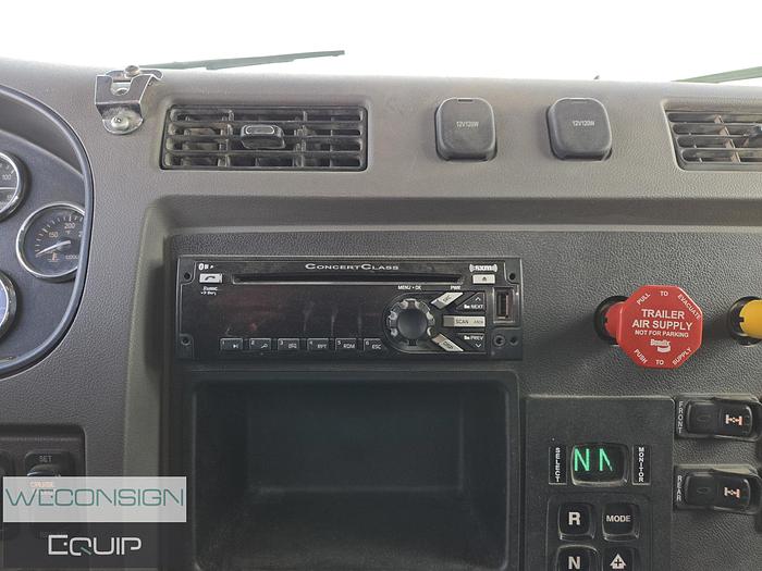 Used 2020 Peterbilt 348 TA Water Truck