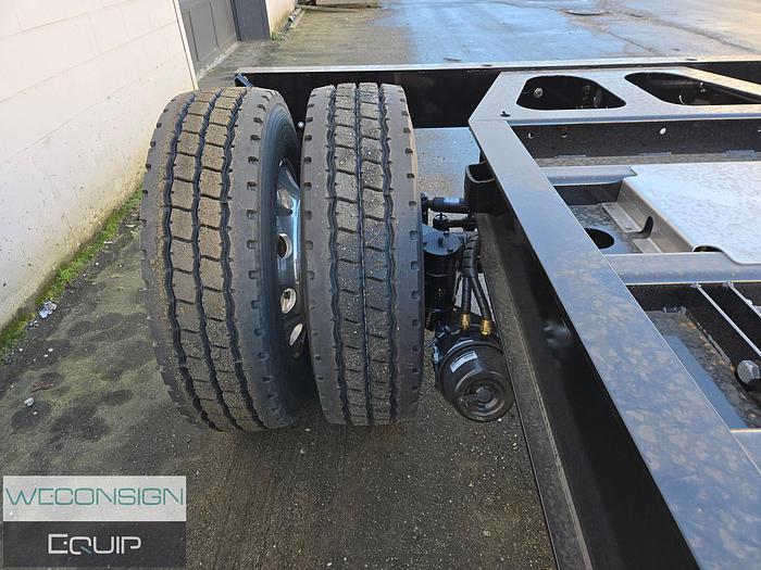 2025 Pacesetter Single Axle 3.78M Fish Mouth Booster