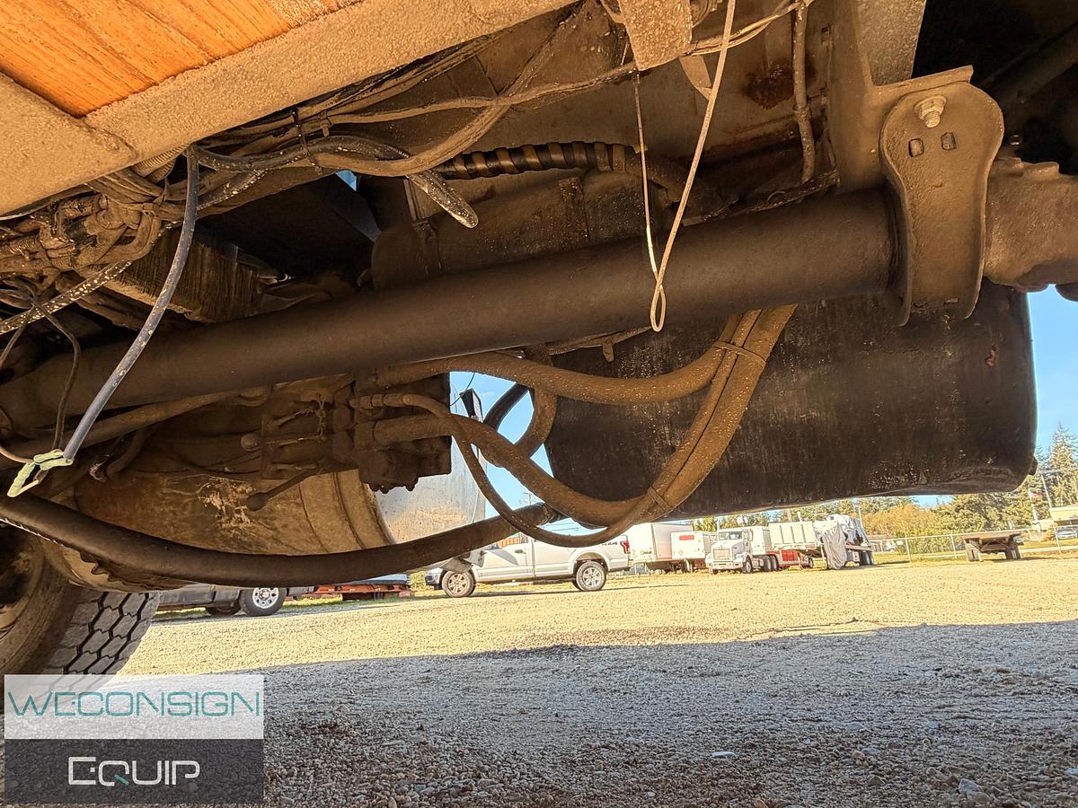Used 1997 Freightliner USF-1E TA Dump Truck