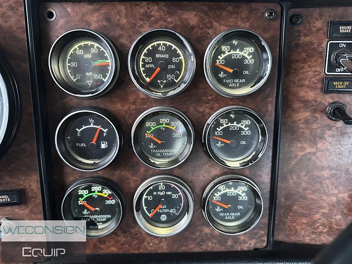 Used 2004 Kenworth C500B Bed Truck