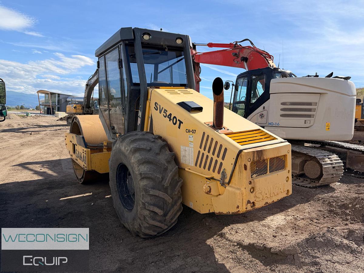Used 2014 Sakai SV540T 84" Compactor