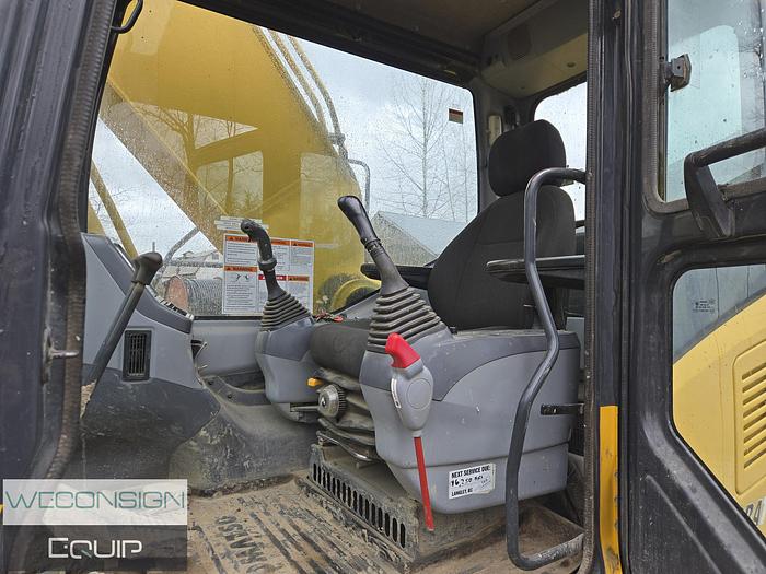 Used 2005 Komatsu PC220LC-7 Hydraulic Excavator