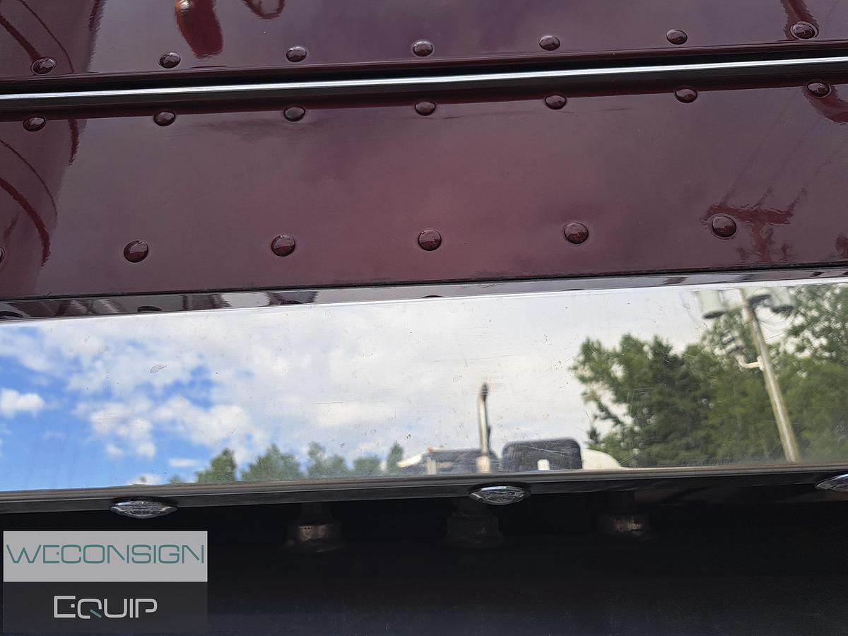 Used 2022 Peterbilt 389