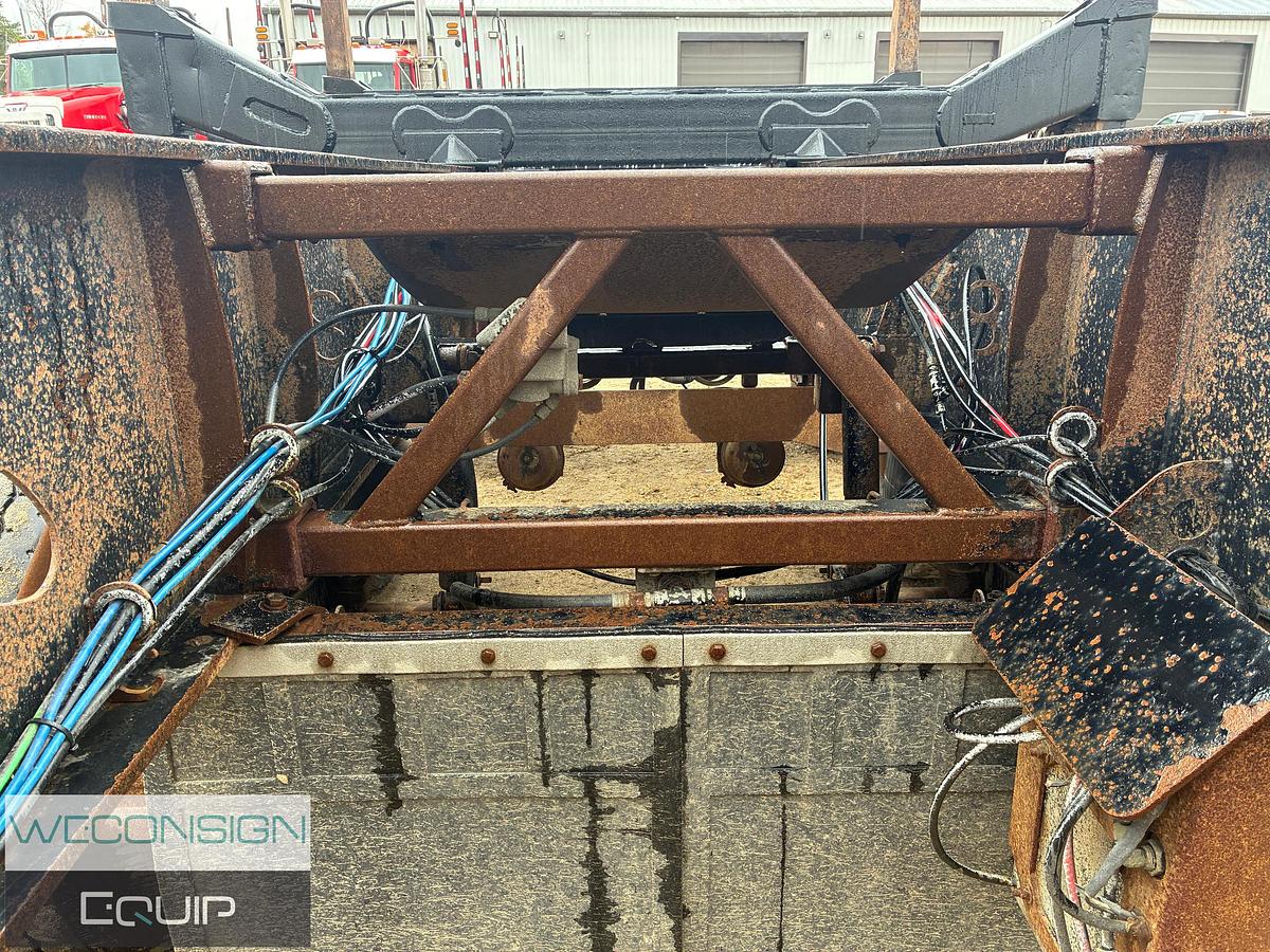 Used 2014 Doepker TRA/REM Logging Trailer