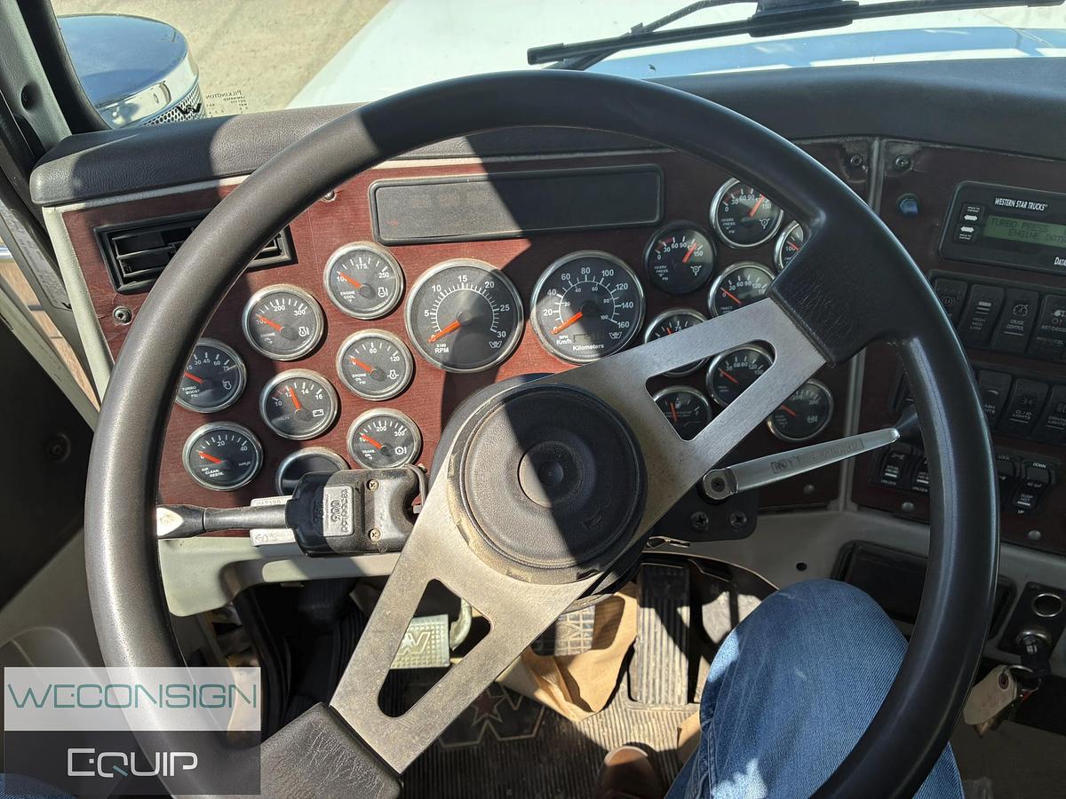 Used 2013 Western Star 4900SB