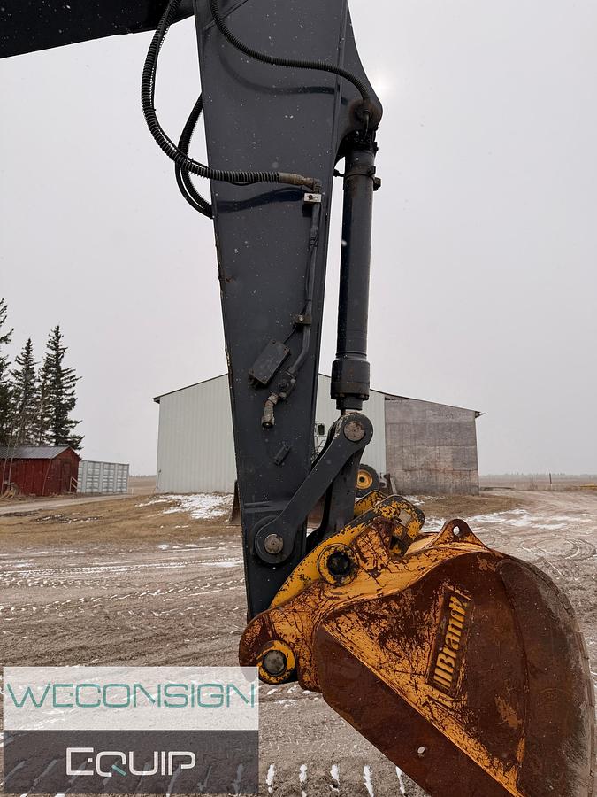 Used 2017 John Deere 250G LC Excavator