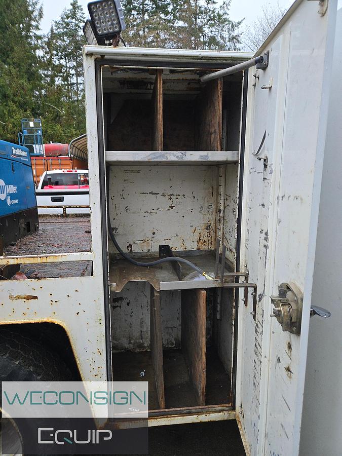 Used 2002 International 4300SBA Service/ Mechanics Truck