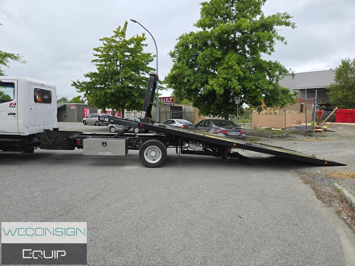 Used 2013 Hino Single Axle Rollback / Tow Truck