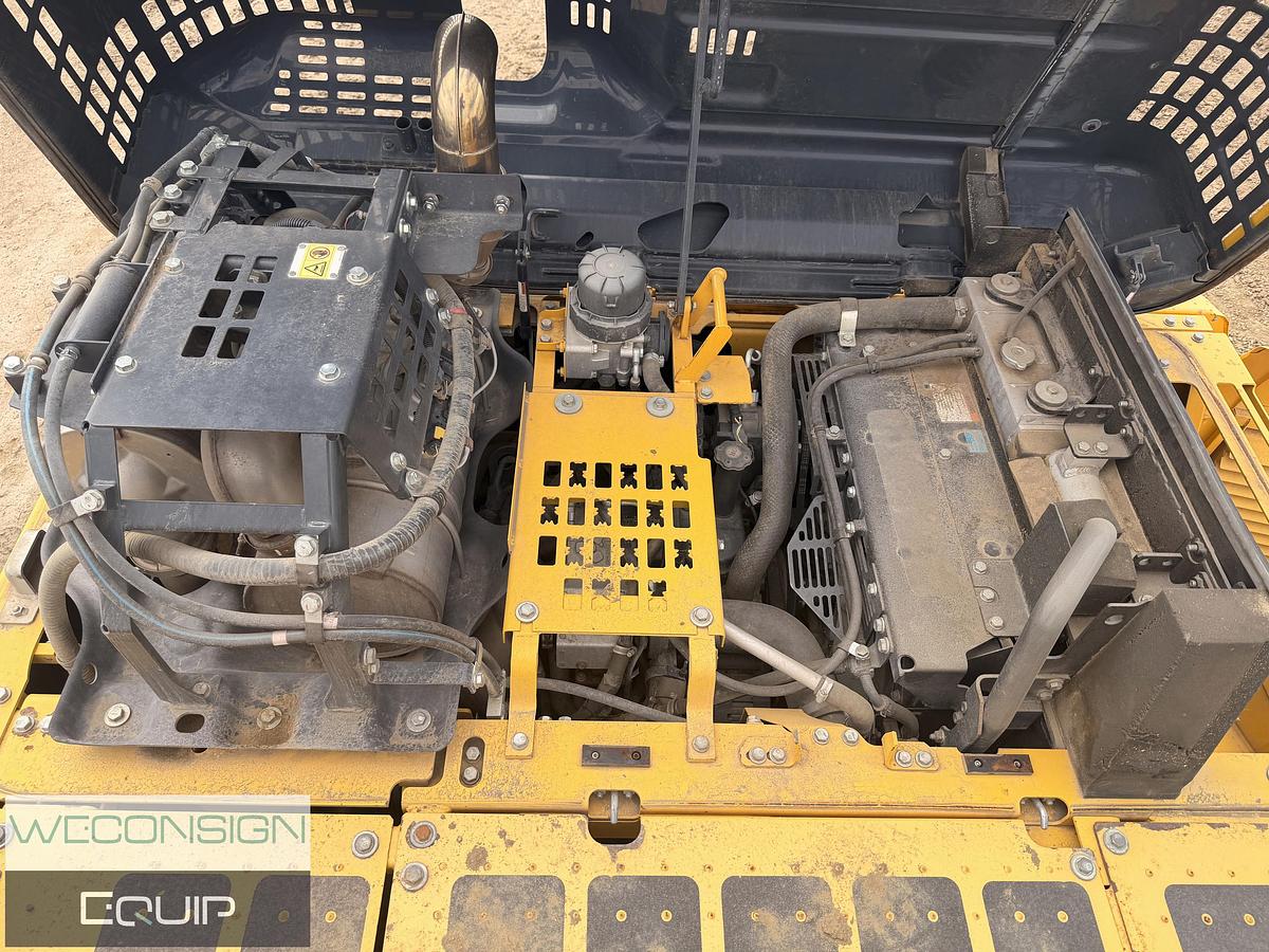 Used Komatsu PC170LC-11