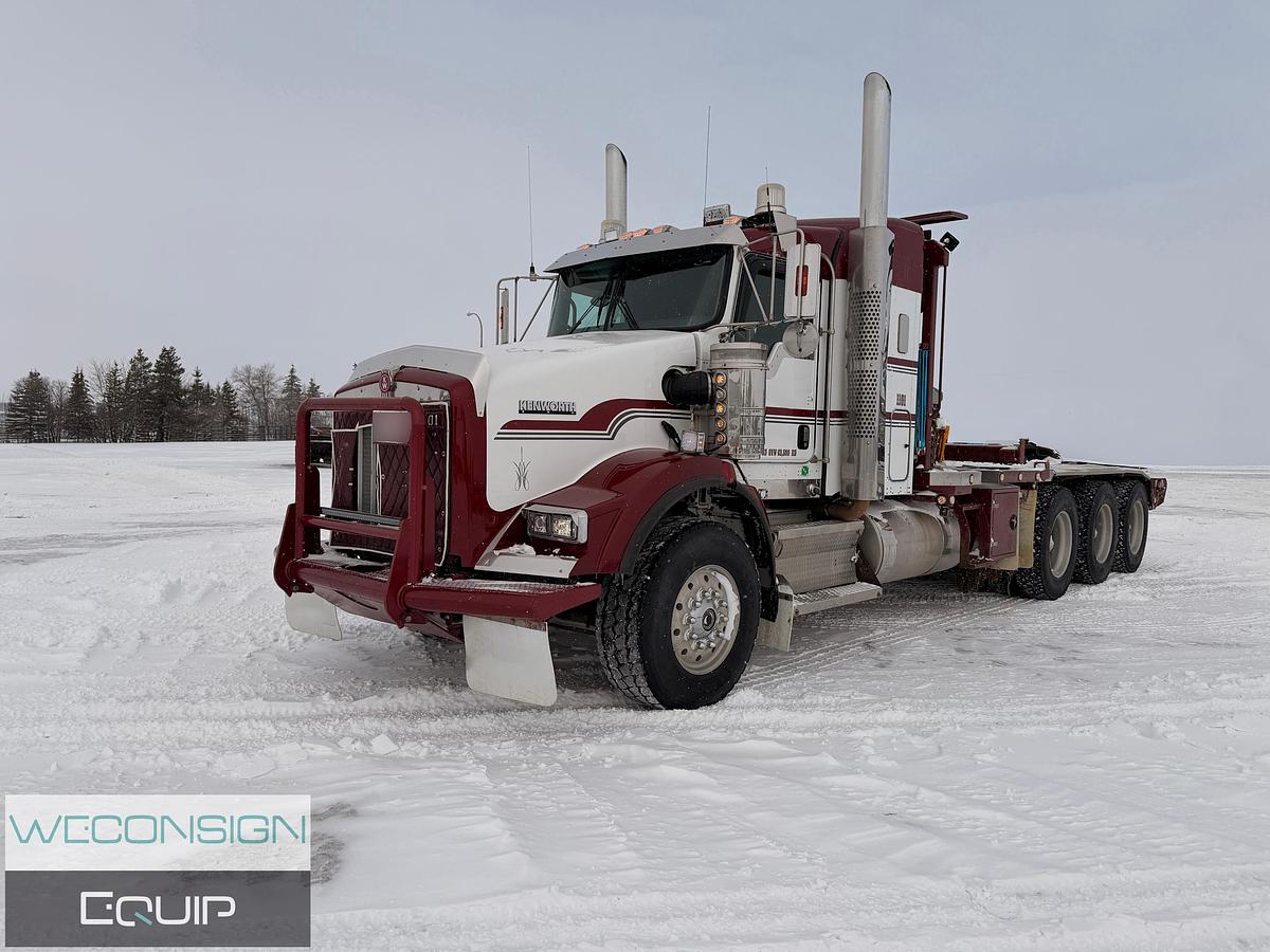 Used 2011 Kenworth T800 Tri Drive Texas Bed Truck