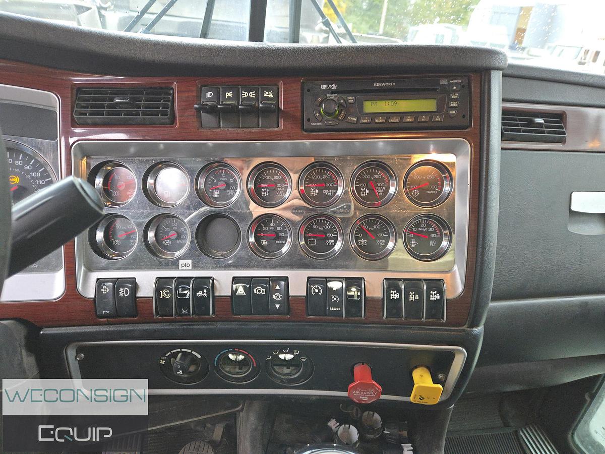 Used 2008 Kenworth T800 Tri Drive Stone Slinger