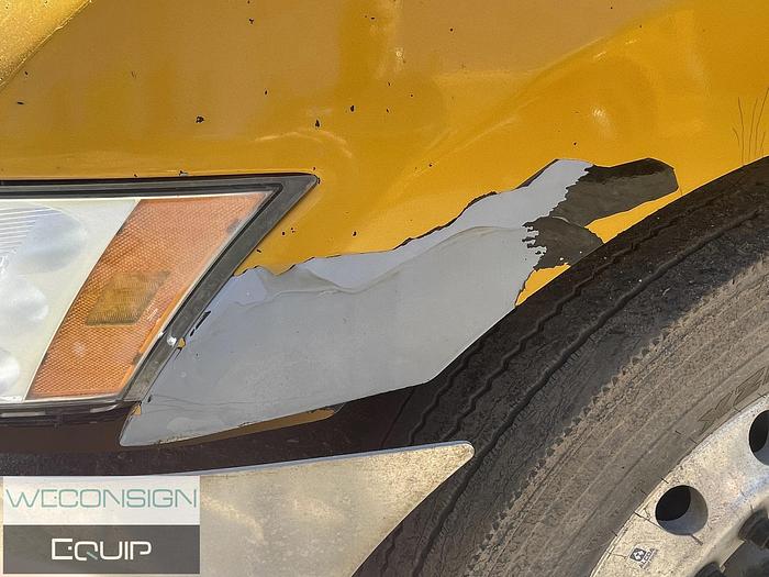 Used 2019 Western Star 5700XE DC Day Cab Truck Tractor