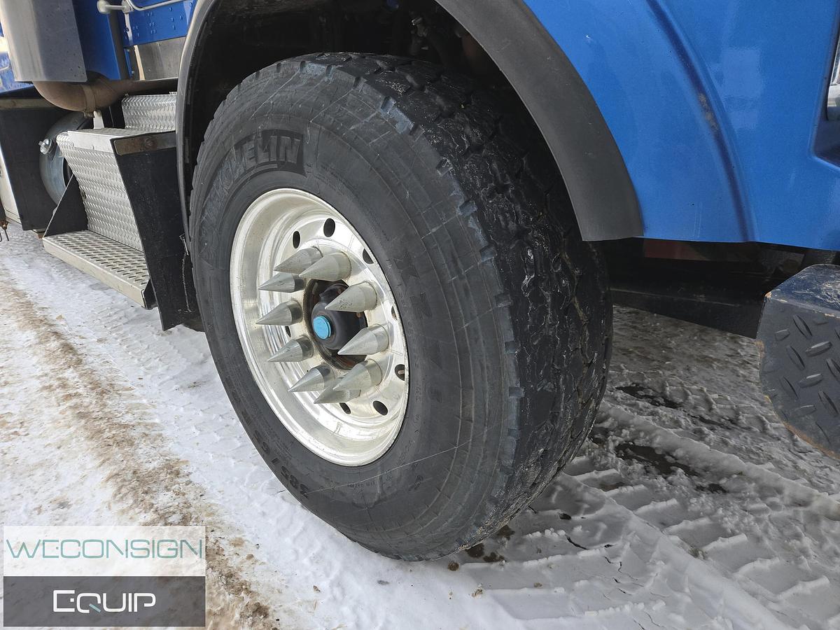 Used 2012 Kenworth T800 TA Winch Truck