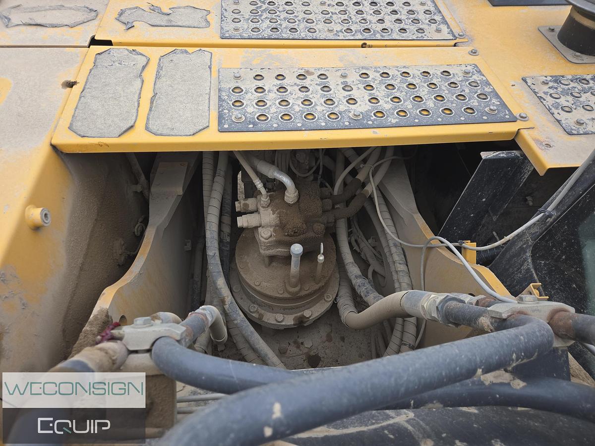 Used 2015 John Deere 350G Hydraulic Excavator