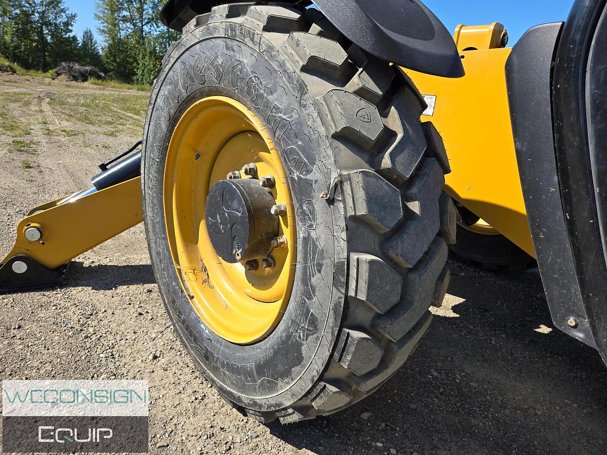 Used 2023 CAT TL1055