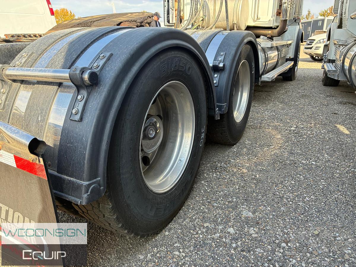 Used 2019 Western Star 4900SB Day Cab Truck Tractor