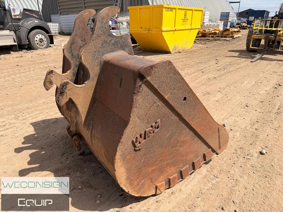 Used WBM Clean Up Bucket