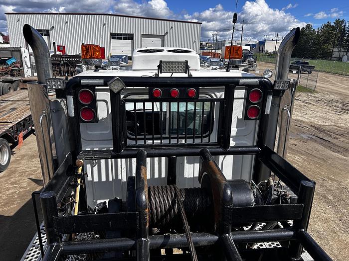 Used 2013 Western Star 6900XD Bed/Deck Truck