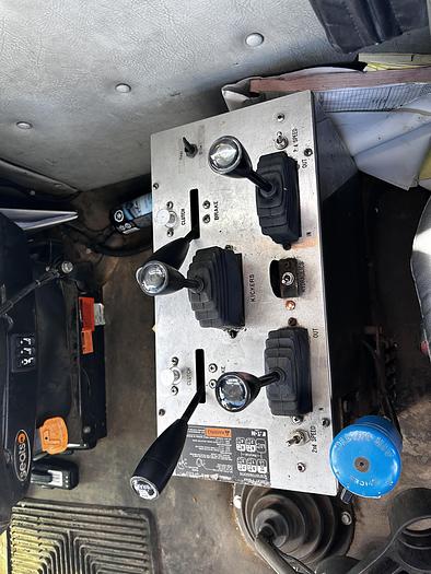 Used 2013 Western Star 6900XD Bed/Deck Truck