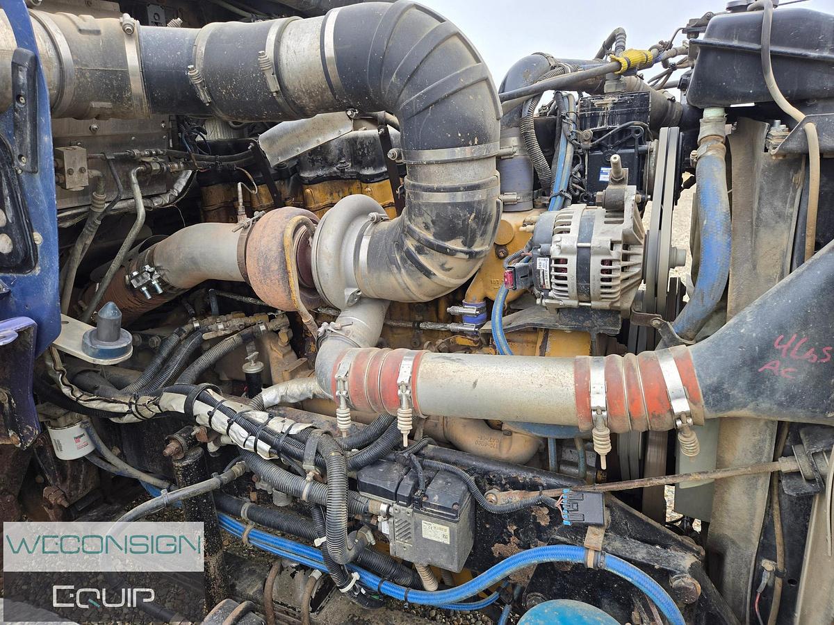 Used 2004 Kenworth T800 Winch Truck