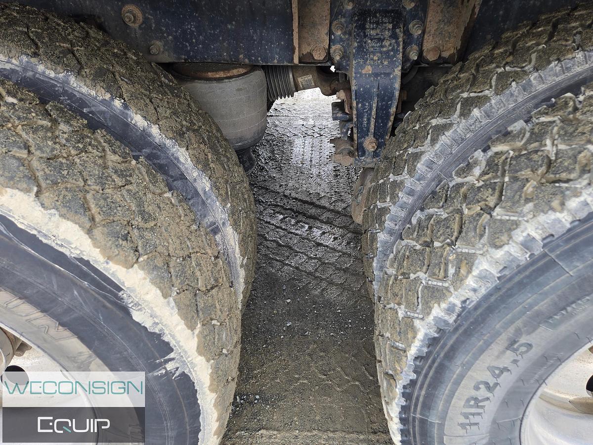 Used 2020 Peterbilt 567 Tri Drive Hydro Excavator