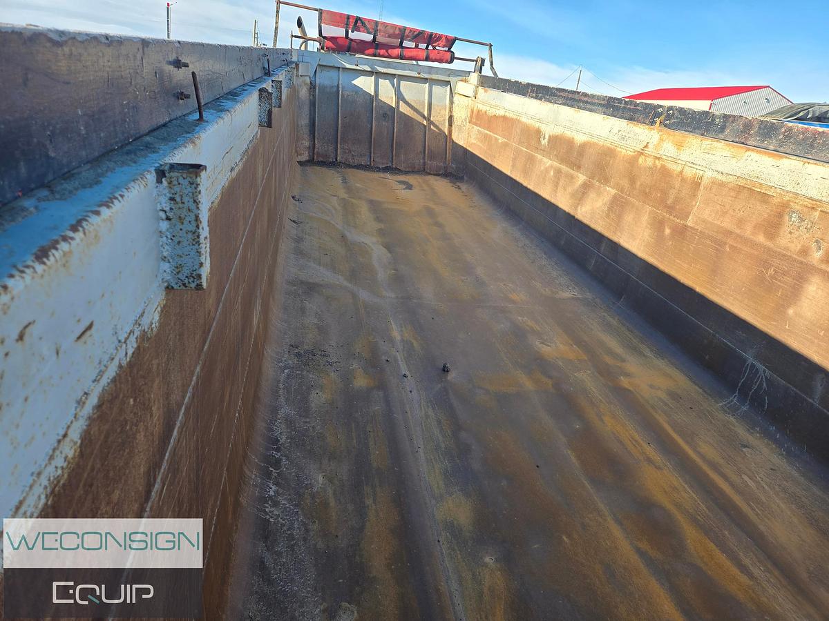 Used 2016 Arnes 30' End Dump