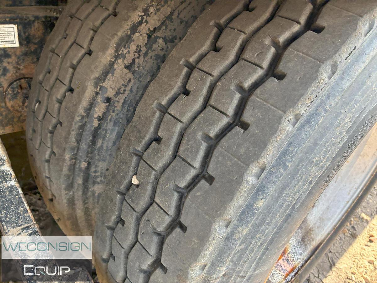 Used 2011 Doepker HB140701 Super B Flat Deck