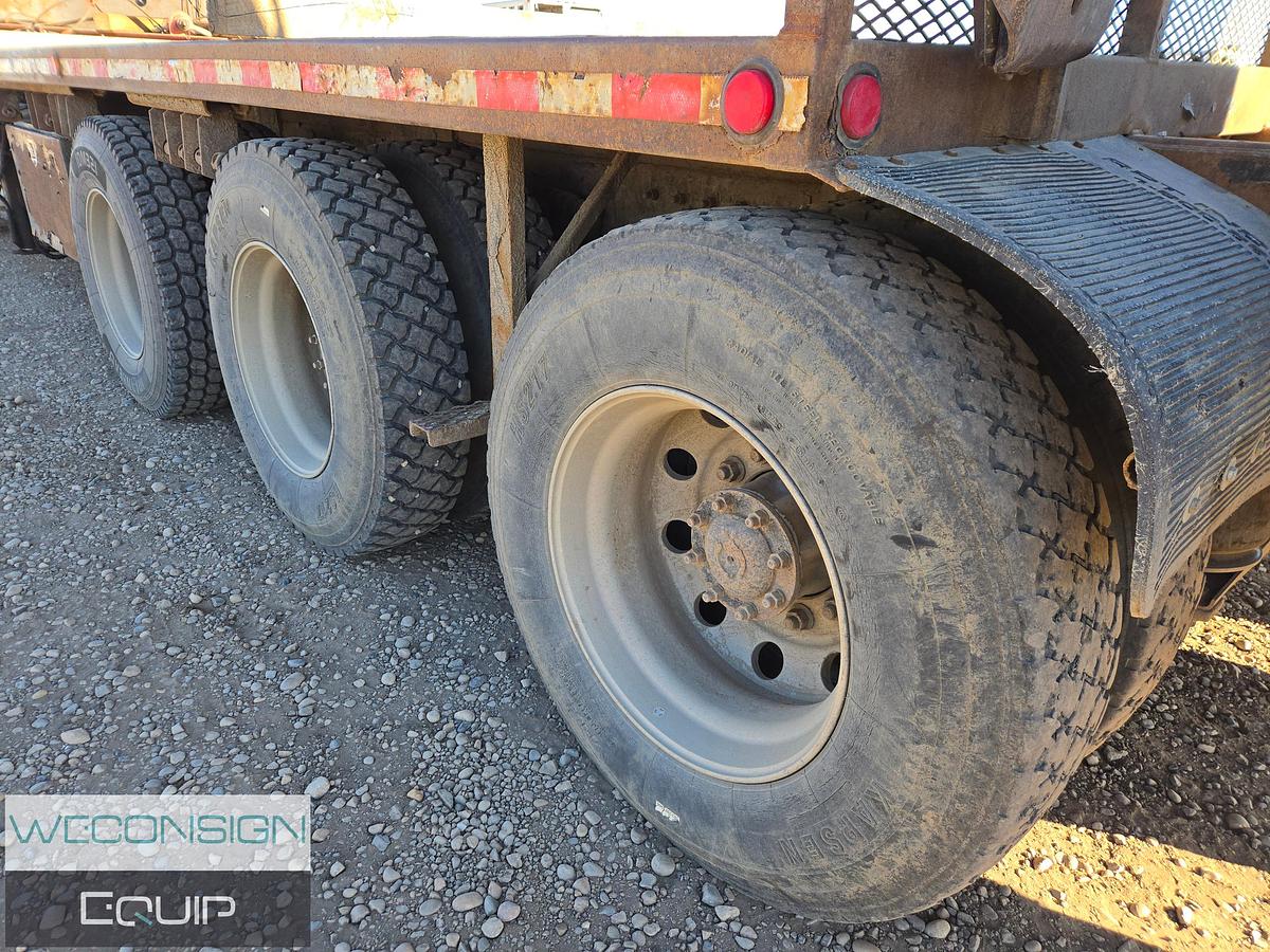 Used 2009 Freightliner FLD120SD Picker Truck