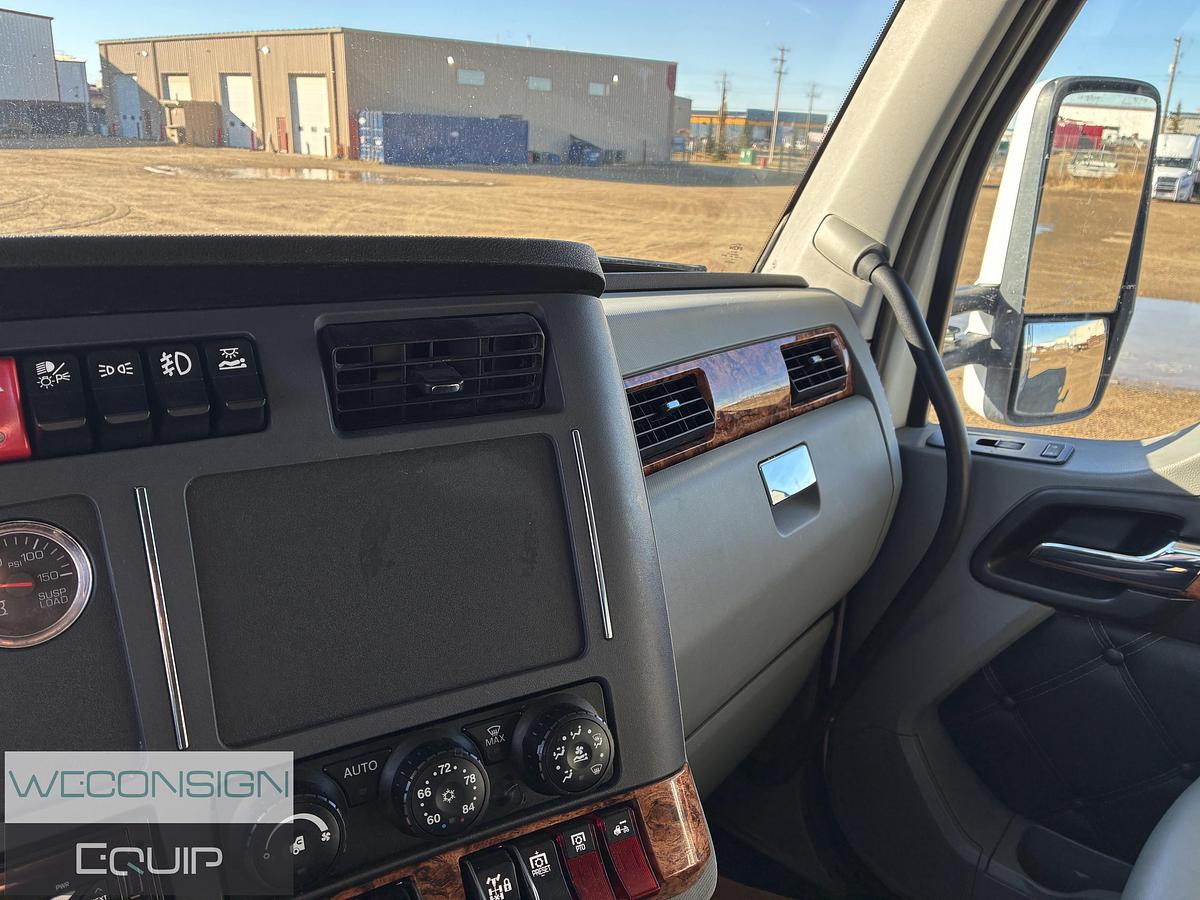 Used 2020 Kenworth T680 Sleeper Truck Tractor