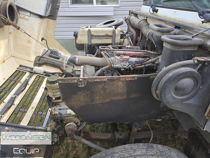 Used 1996 Mack CS200P Single Axle Boom/ Crane Truck