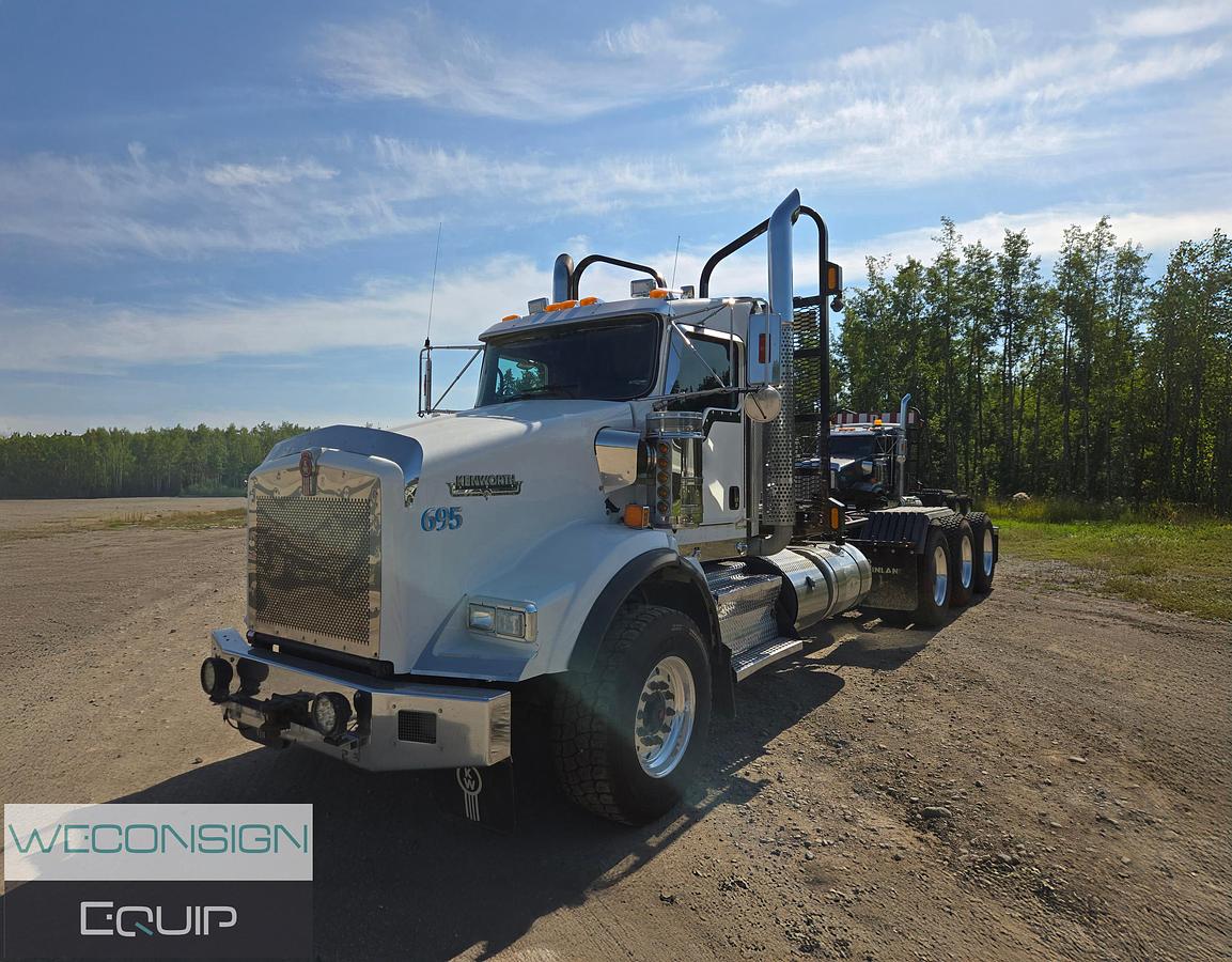 Used 2020 Kenworth T800 Day Cab Logging Truck