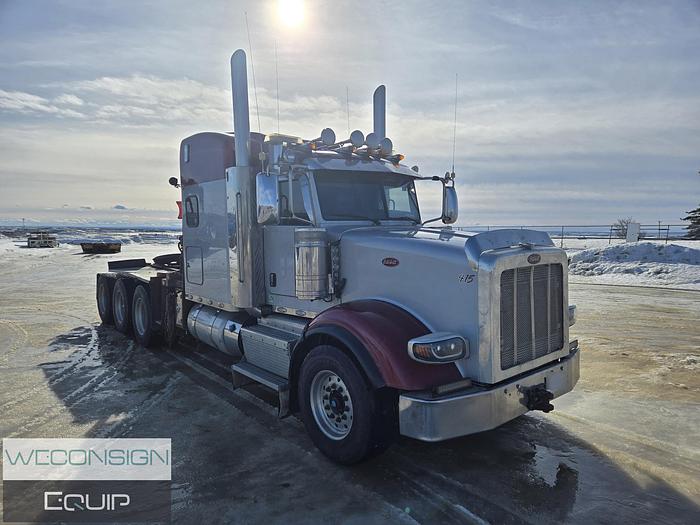 Used 2013 Peterbilt 367 Sleeper Winch Truck