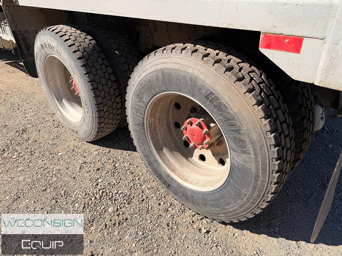Used 1997 Freightliner USF-1E TA Dump Truck