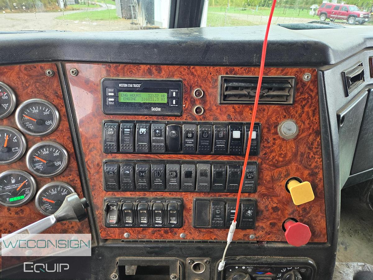 Used 2011 Western Star 4900 Tri-Drive DOT Hydrovac