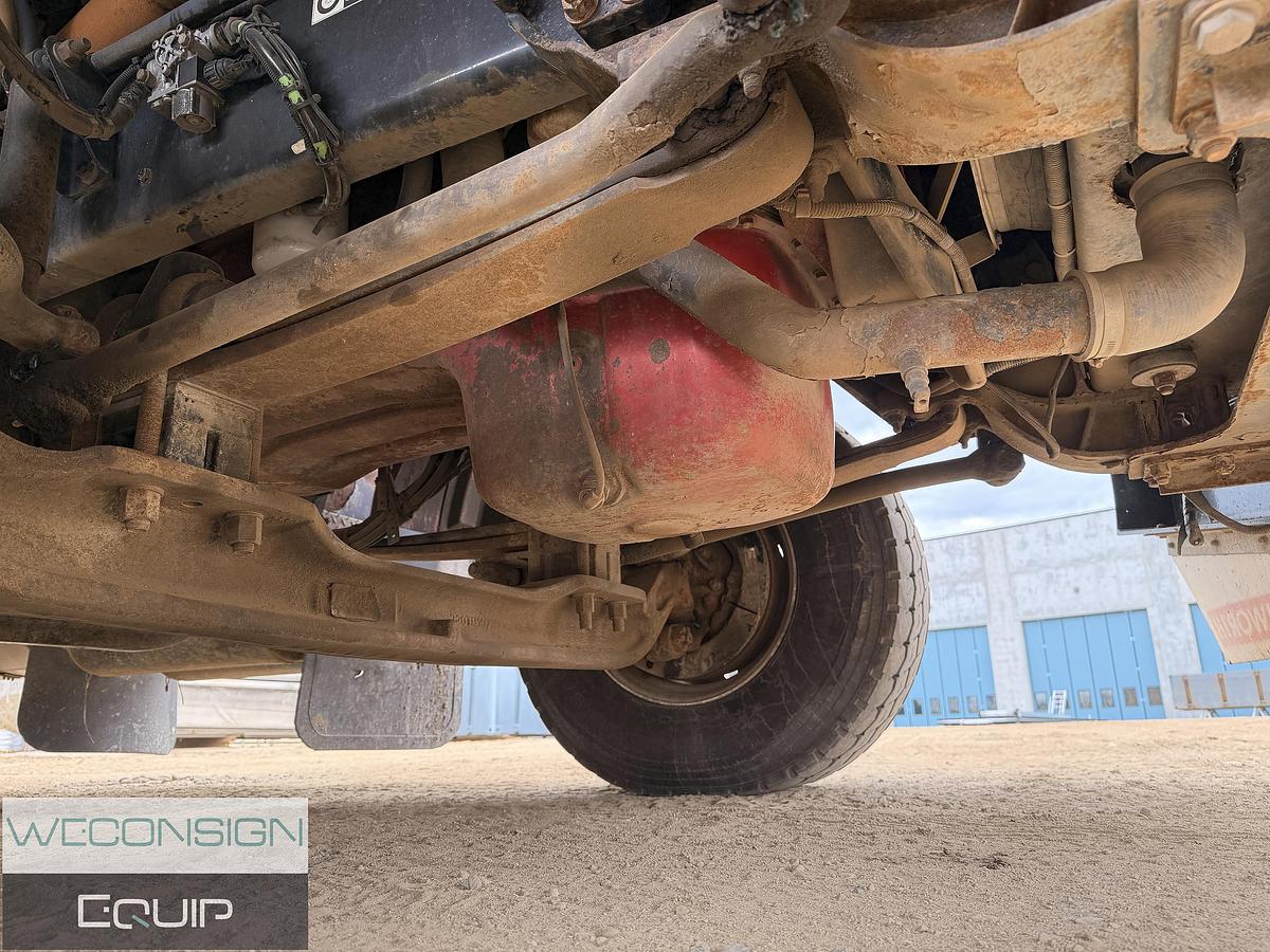 Used 2009 Kenworth T800 Winch Truck