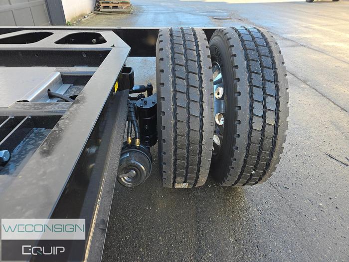 2025 Pacesetter Single Axle 3.78M Fish Mouth Booster