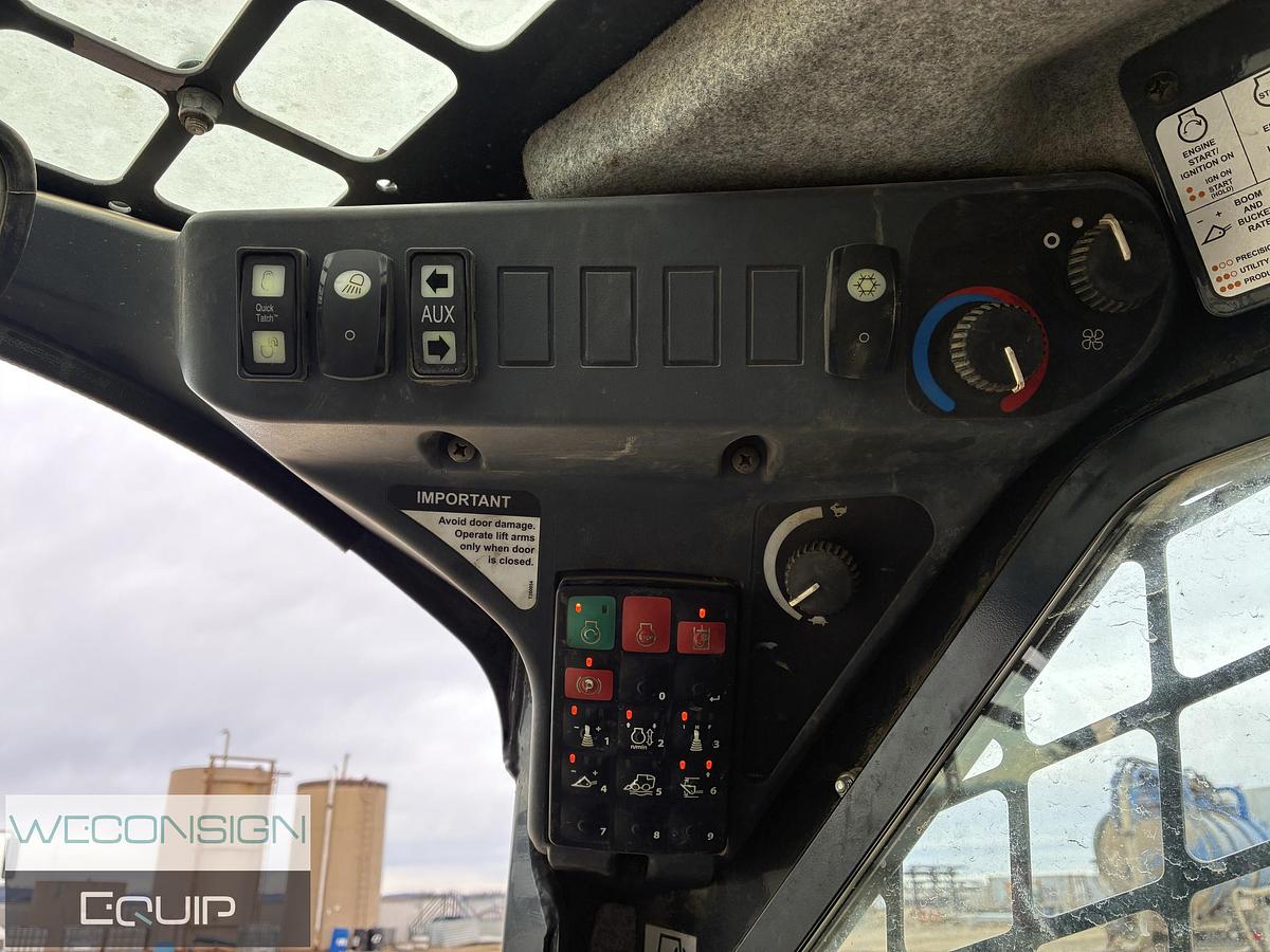 Used John Deere 324G Skid Steer