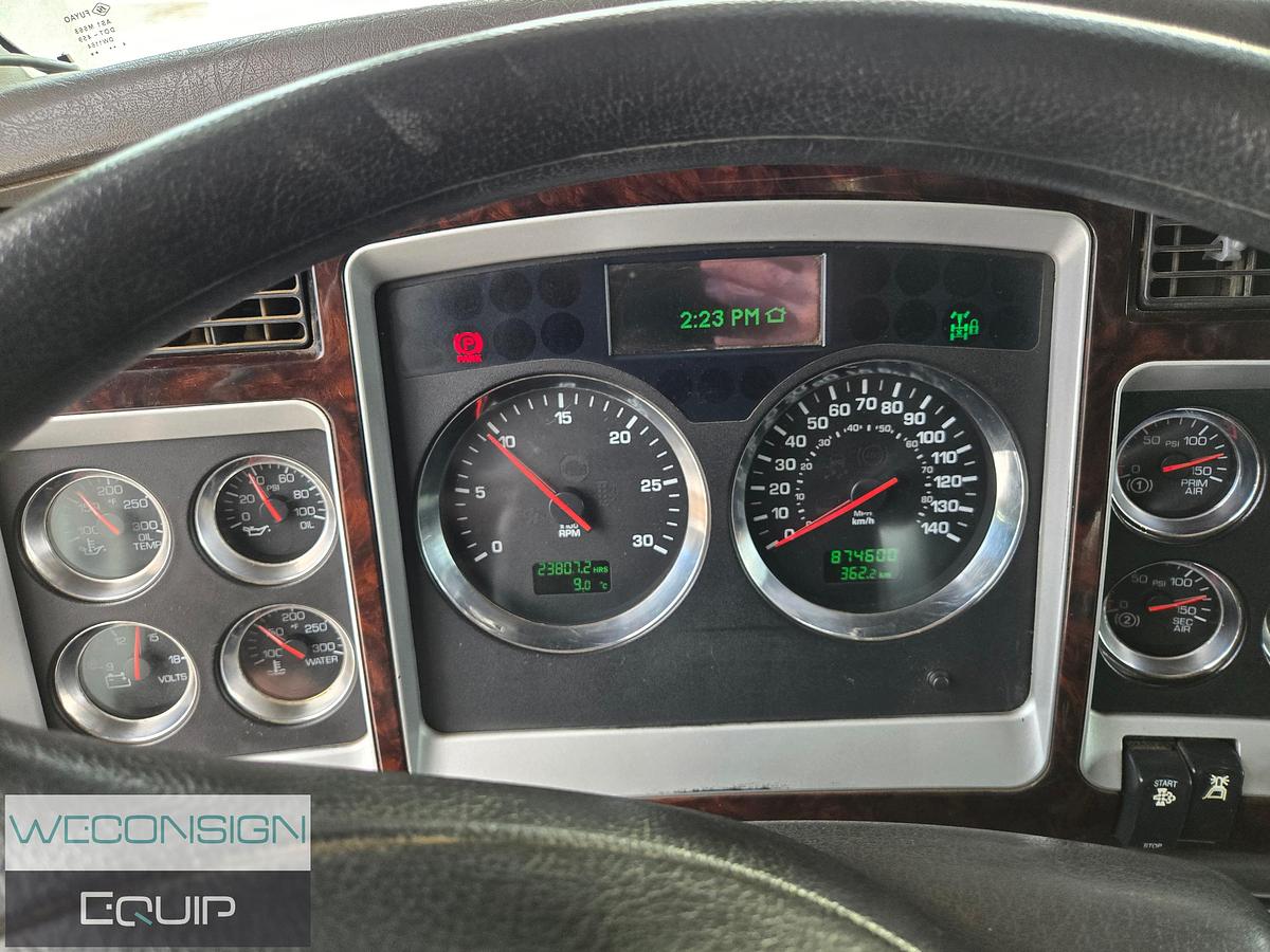 Used 2013 Kenworth T800 Winch Truck