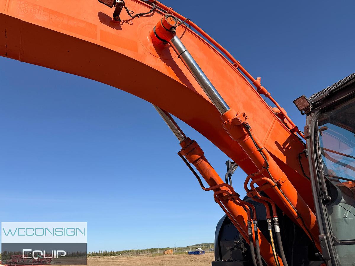 Used GTH-26 2015 Hitachi 245US LC Excavator