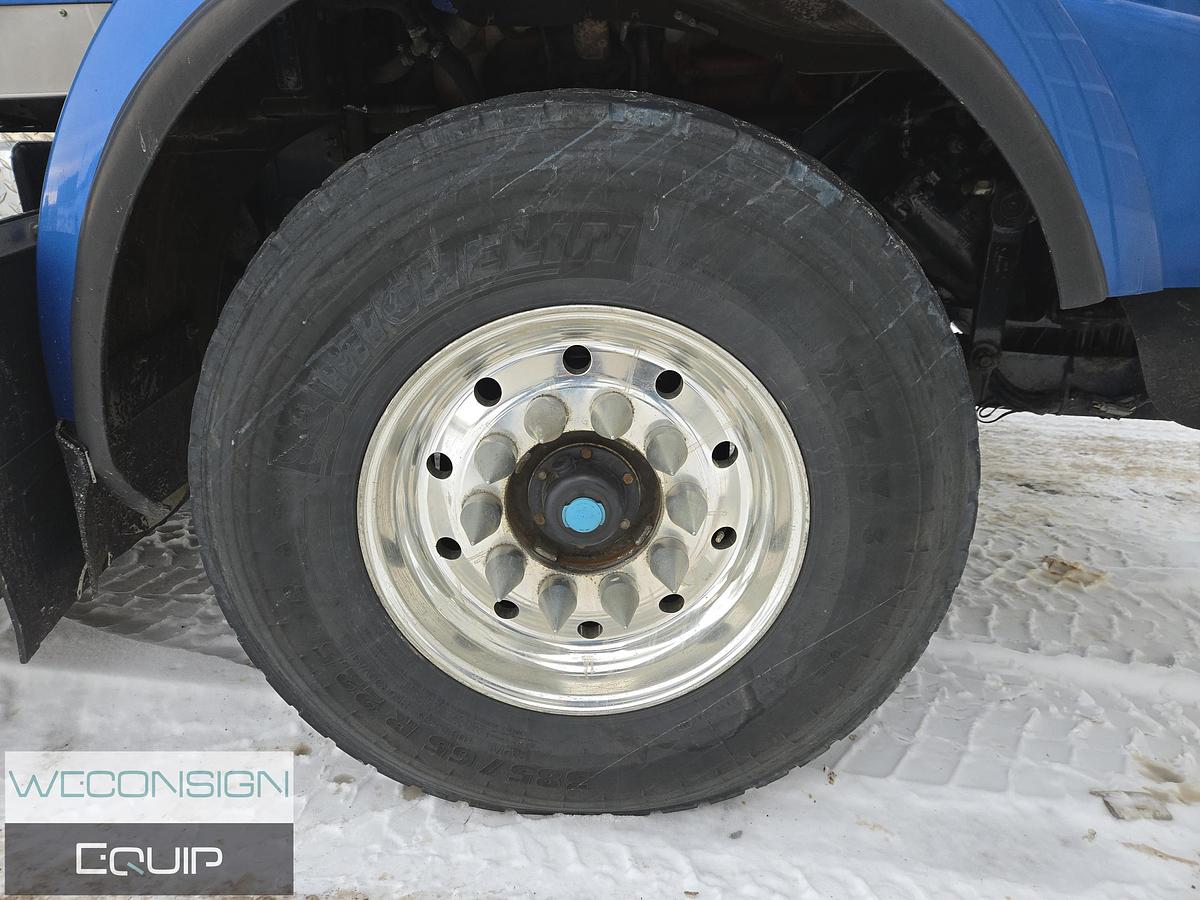 Used 2012 Kenworth T800 TA Winch Truck